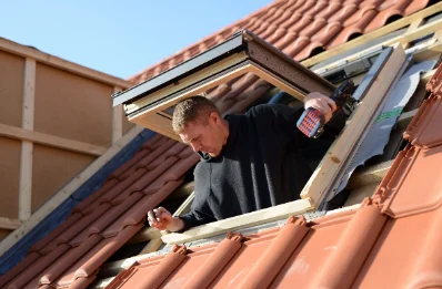 Pose de fenêtres de toit Velux à Gahard
